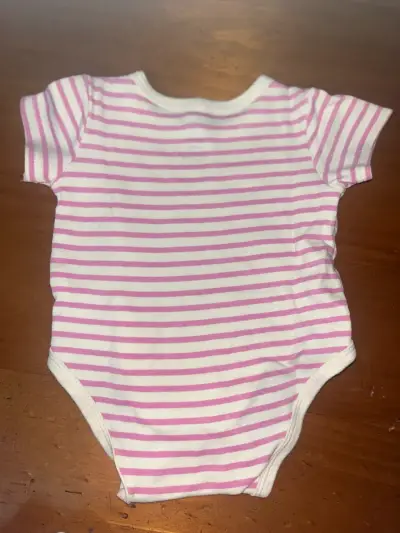 2 Body de bebé a rayas rosadas Boulevard 3-6M - miniatura 3