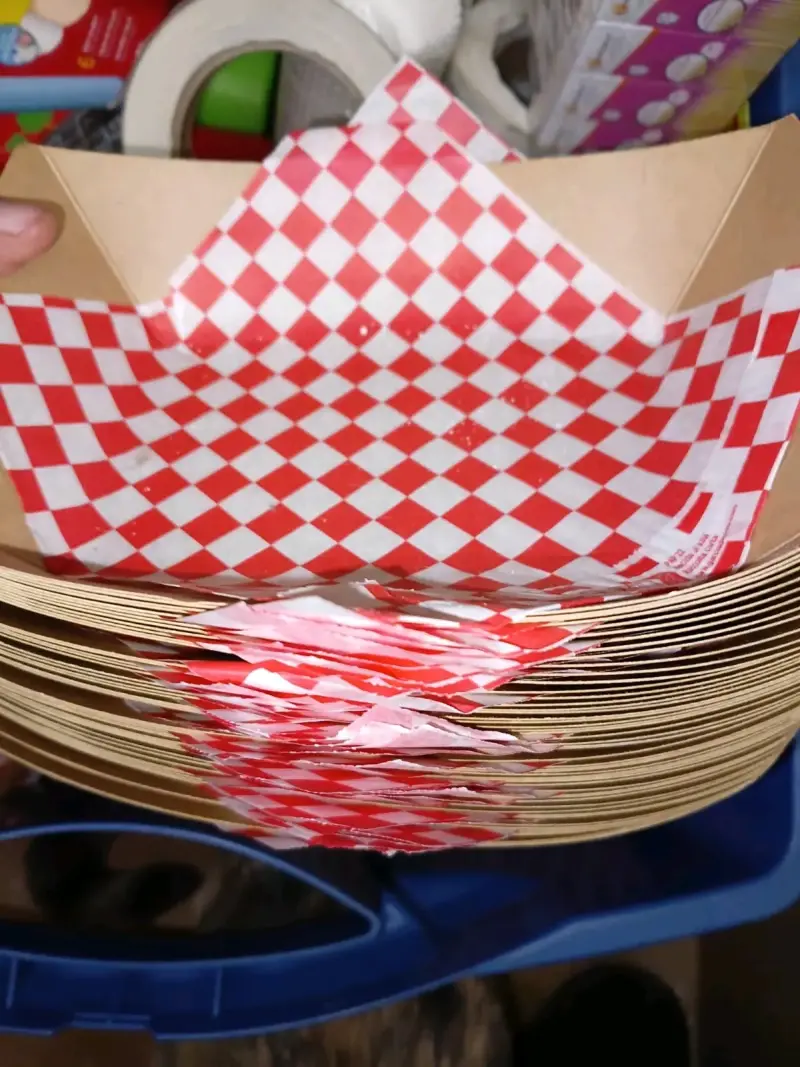Bandejas de cartón con papel antigrasa - 1