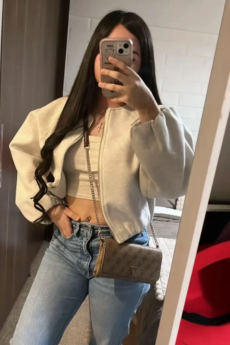 Chaqueta corta gris para mujer con cremallera - 1