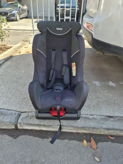 Silla de auto para niños Infanti negra - miniatura 1