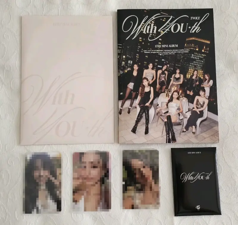 Album Twice "WITH YOU-th" original ABIERTO - 1