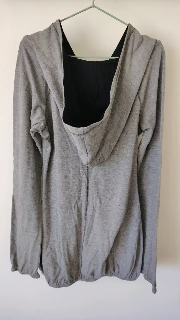 Polerón gris marca Cacao talla M - 2