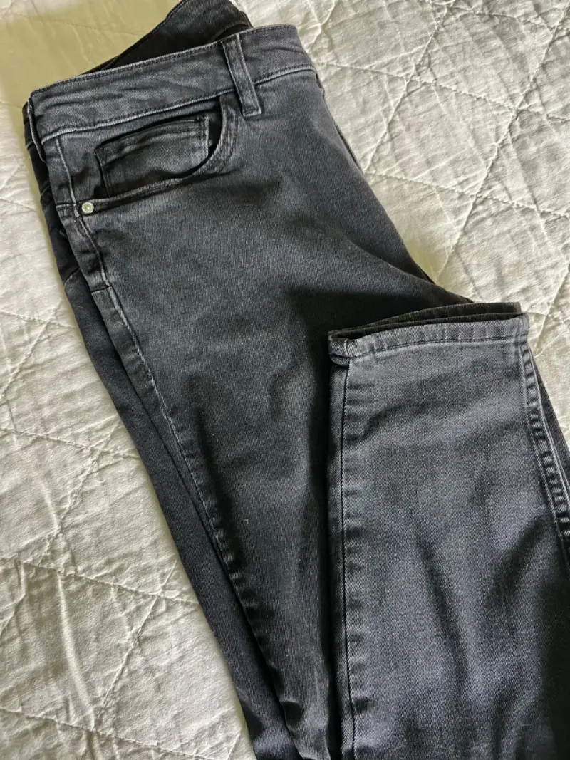 Jeans negros de mezclilla MNG para mujer - 3