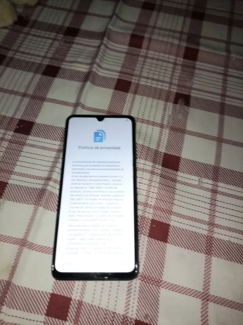 Smartphone ZTE con cámara circular - 1