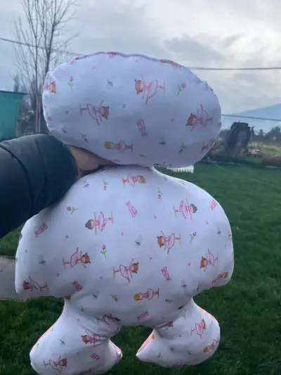 Cojín infantil con diseño de bailarinas - miniatura 1