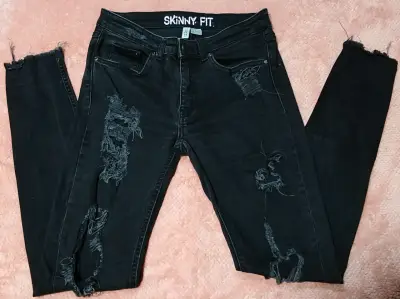 Jeans Skinny Fit Negros Rotos H&M - miniatura 1