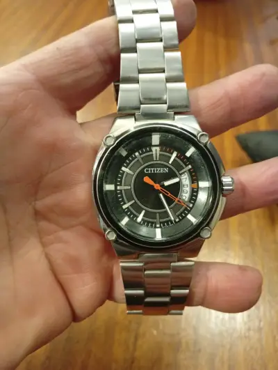 Reloj Citizen de acero inoxidable con esfera negra - miniatura 4