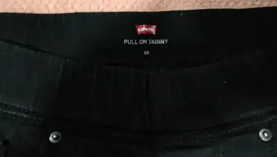 Pantalones Levi's negros skinny talla 10 - miniatura 3