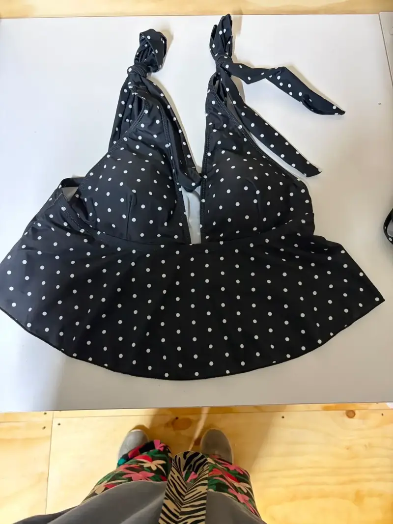 Traje de baño entero negro con lunares XL - 2