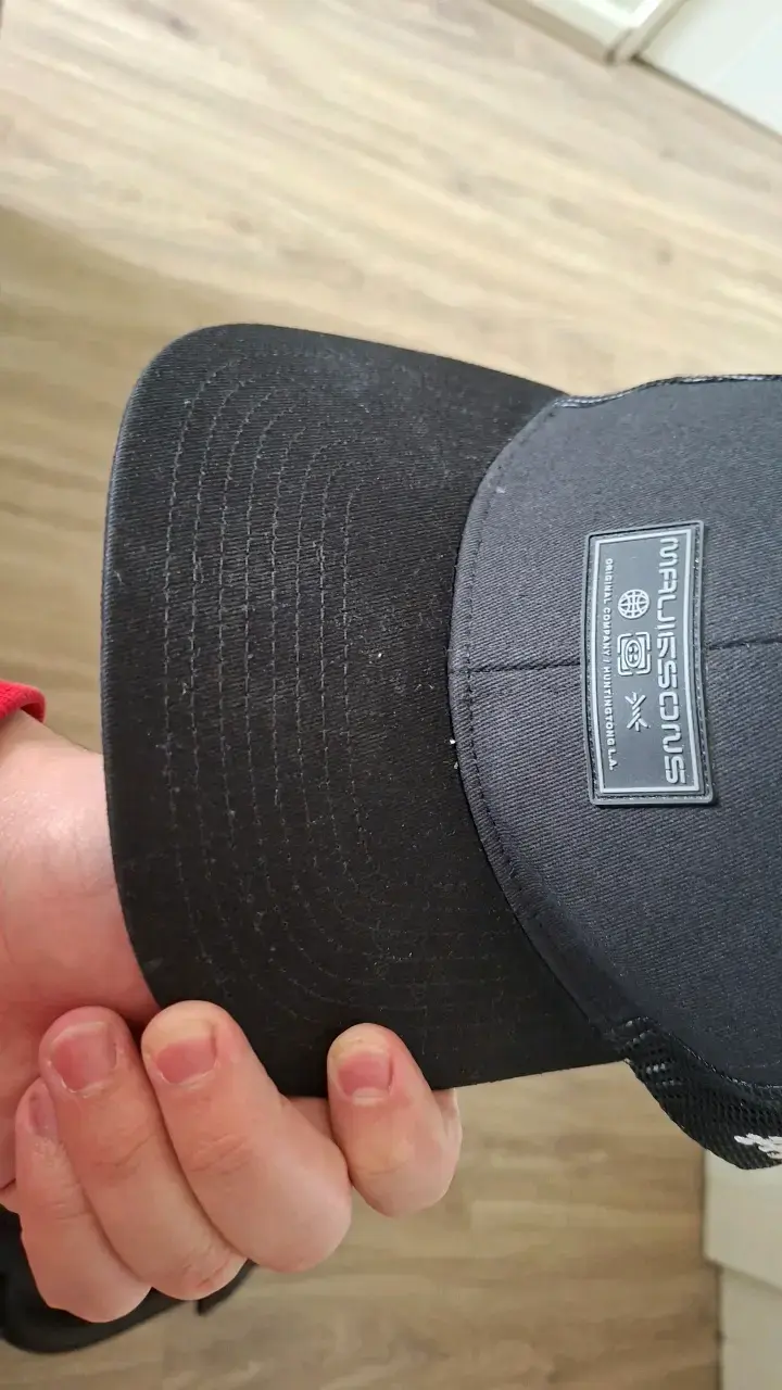 Gorra negra Maui & Sons estilo trucker - 5