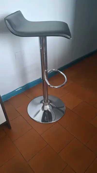 Silla  con Base Cromada - miniatura 2