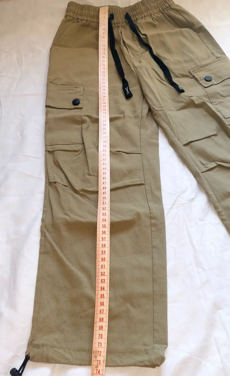 Pantalones cargo beige para niño/a con bolsillos - 2