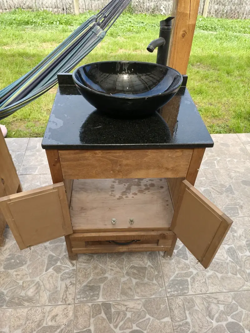 Mueble de baño con lavamanos de cerámica negra - 5