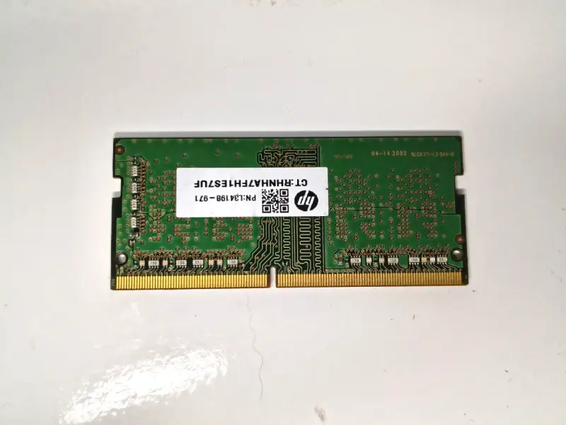 Memoria RAM Samsung 4GB DDR4 para Laptop - 2
