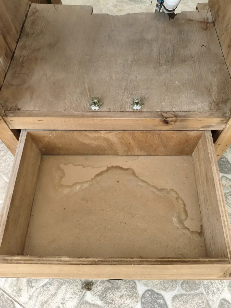 Mueble de baño con lavamanos de piedra negra - 2