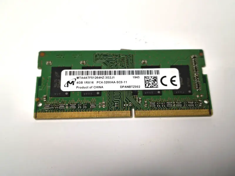 Memoria RAM SAMSUNG 4GB 3200Mhz DDR4 para Laptop - 1