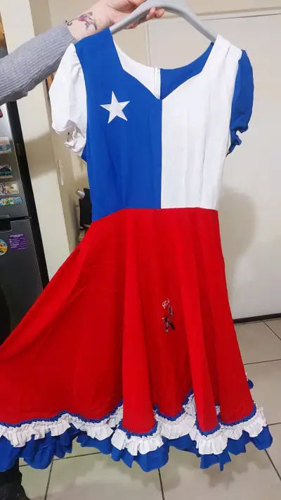 Vestido de huasa chilena - miniatura 1