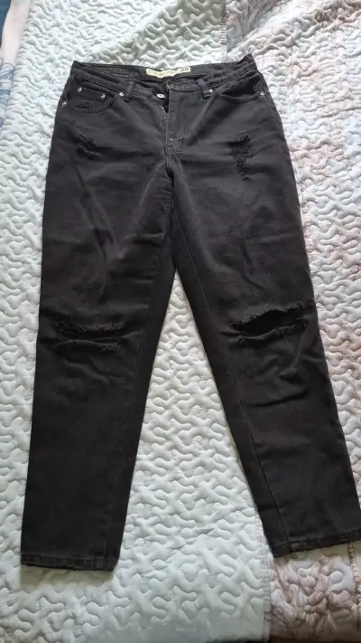 Jeans negros desgastados para mujer talla 38 - miniatura 1