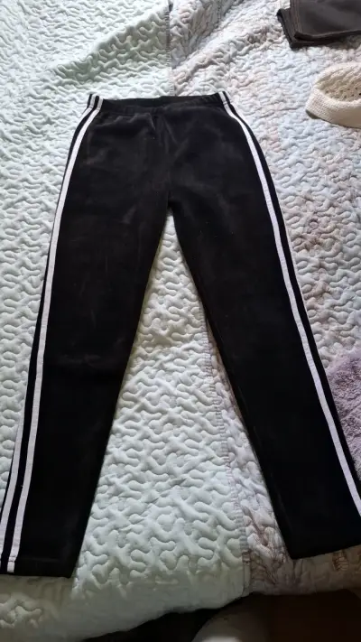 Pantalones deportivos M negros con franjas blancas - miniatura 1