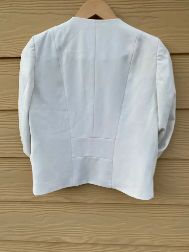 Blazer blanco elegante para mujer - 3