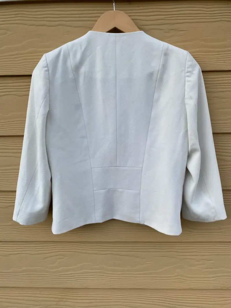 Blazer blanco elegante para mujer - 4
