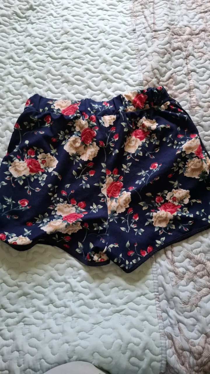 Shorts de mujer con estampado floral - 2