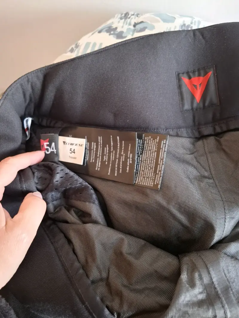 Pantalones de Moto Dainese negros con protecciones - 2