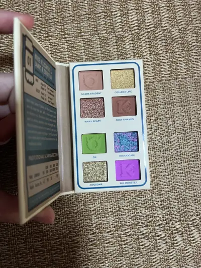 Paleta de sombras Monsters Inc Revolution - miniatura 2