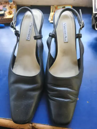 Zapatos de Tacón Negro Marca Verónica - miniatura 3