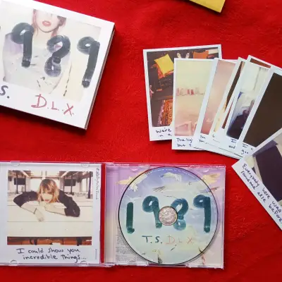 CD 1989 Deluxe - Taylor Swift - miniatura 2