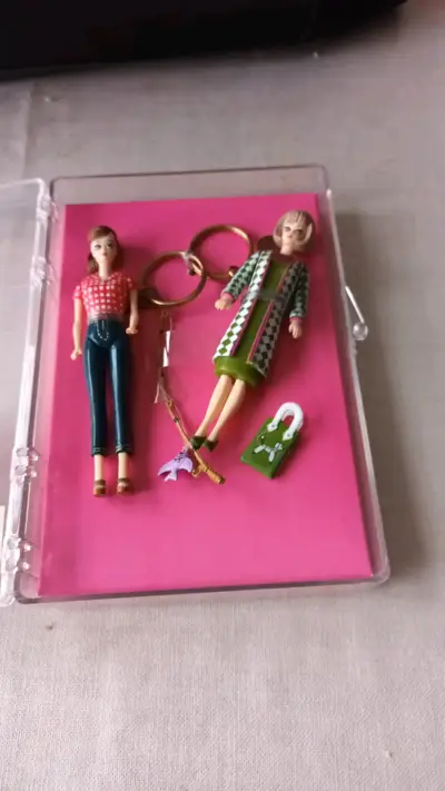 Llavero Barbie con figuras coleccionables - miniatura 2