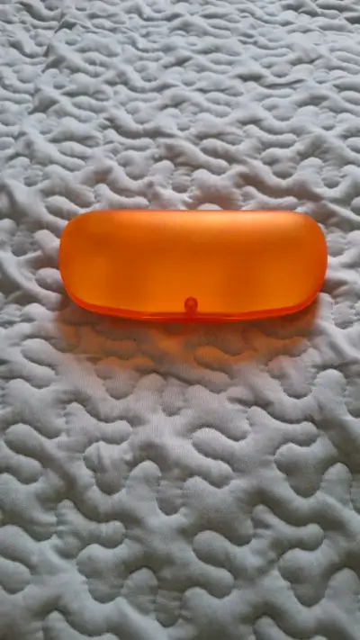 Estuche rígido para gafas color naranja - miniatura 1