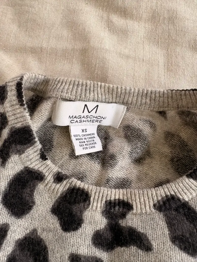 Suéter de cachemira con estampado animal Magaschoni - 3