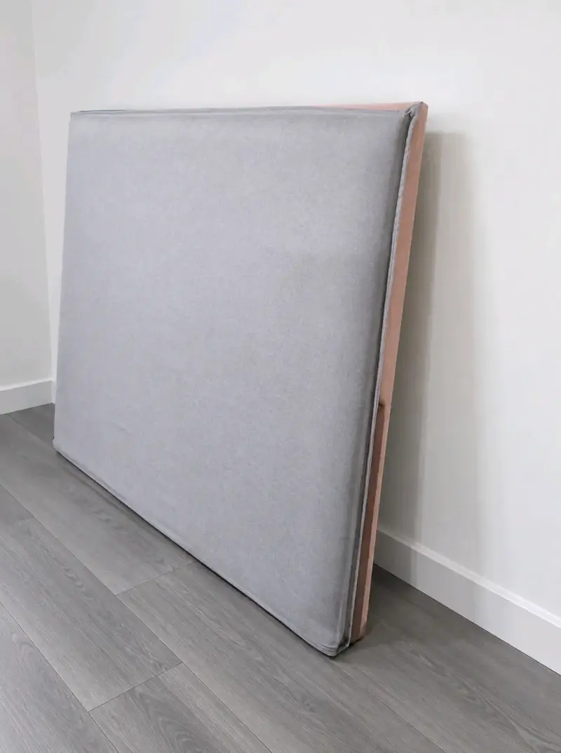 Cabecera de cama tapizada beige - 4