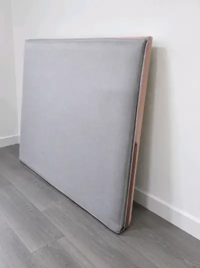 Cabecera de cama tapizada beige - miniatura 4