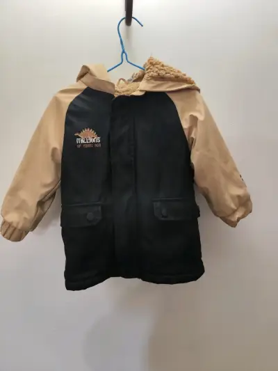 Chaqueta infantil con capucha beige y negra - miniatura 2