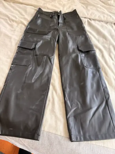 Pantalones de cuero sintético negros Prüne - miniatura 1