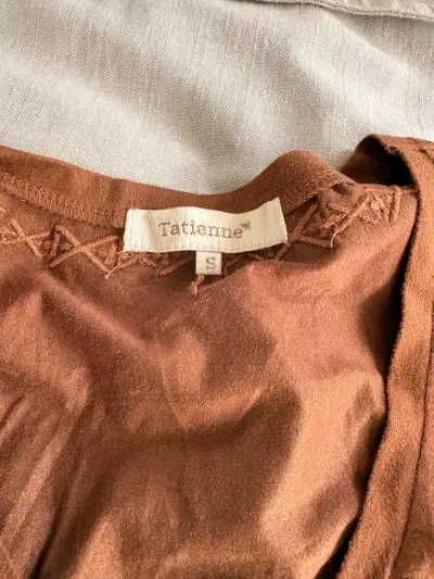 Vestido largo camel  Tatiene tipo gamusa - miniatura 3