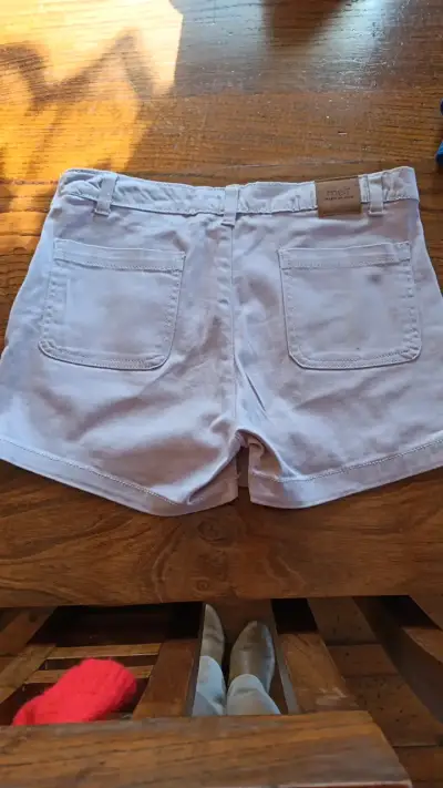 Falda Short de mujer color lila con botones - miniatura 2