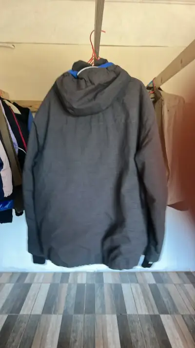 Chaqueta de invierno Northville gris con capucha - miniatura 3