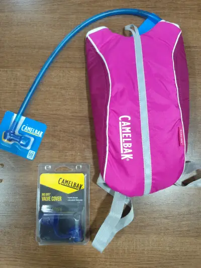 Mochila de Hidratación CamelBak Rosa con Válvula - miniatura 1