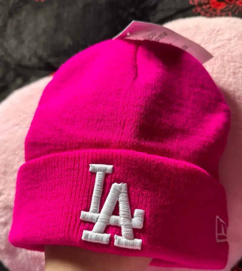 Gorro rosa New Era LA bordado
