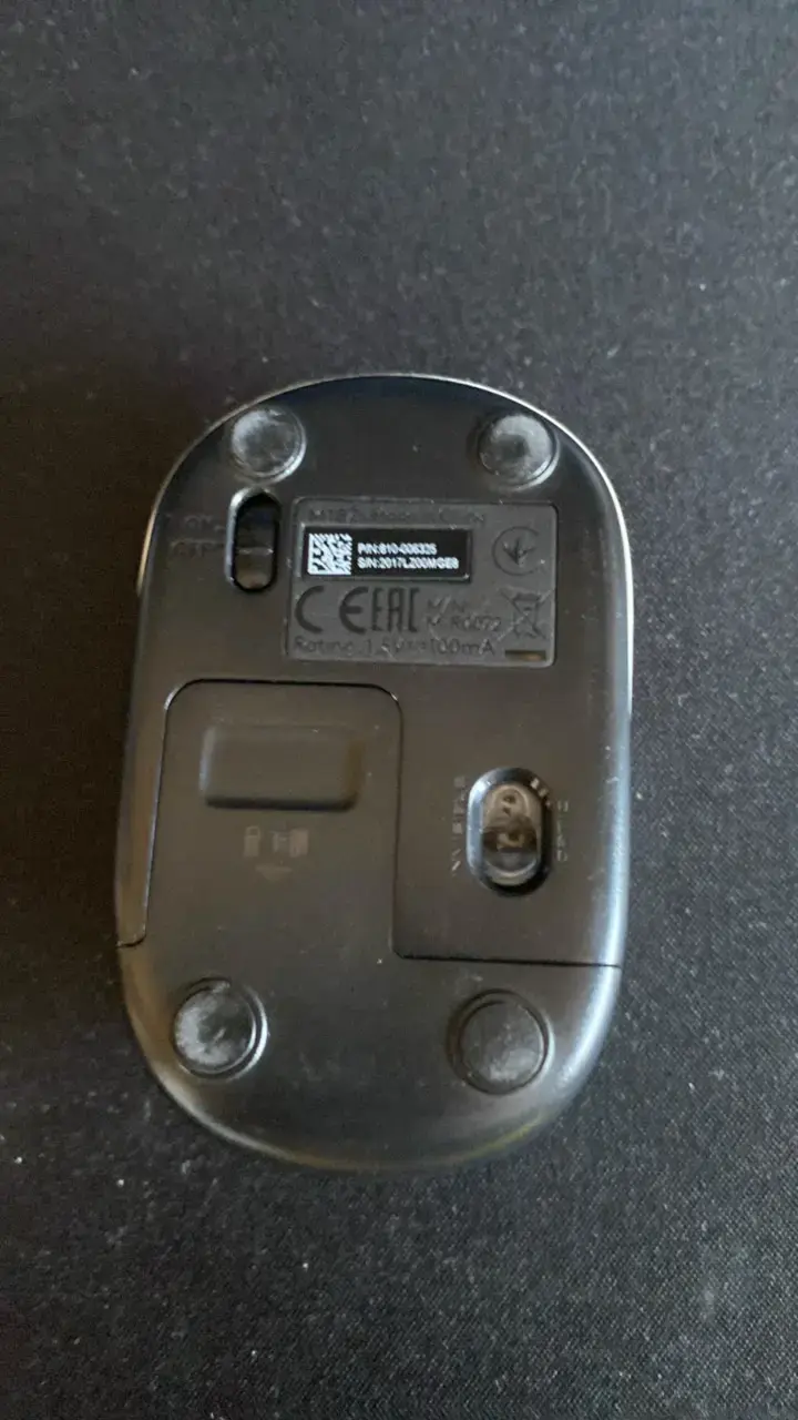 Mouse inalámbrico Logitech negro compacto - 3