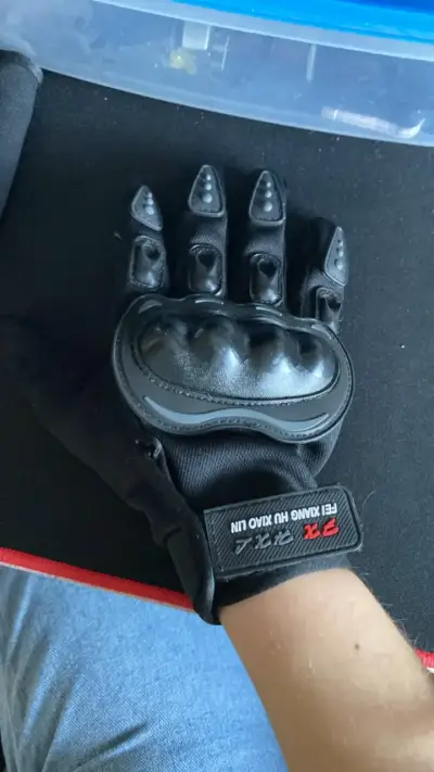 Guantes de motocicleta con protección negra - miniatura 1