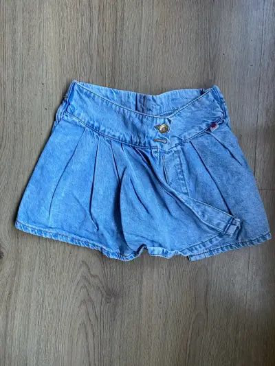 Shorts de mezclilla azul para niña - miniatura 1