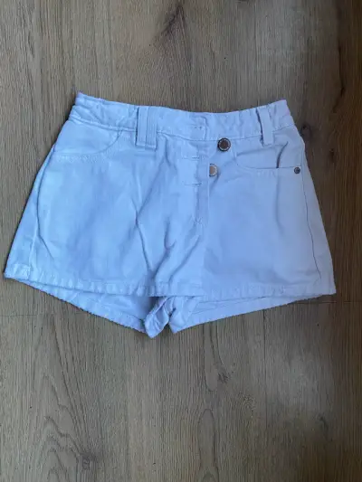 Shorts blancos de mezclilla para niña - miniatura 1