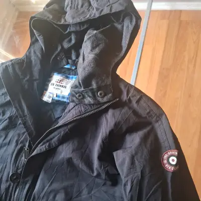 Parka negra con capucha Ben Sherman - miniatura 1