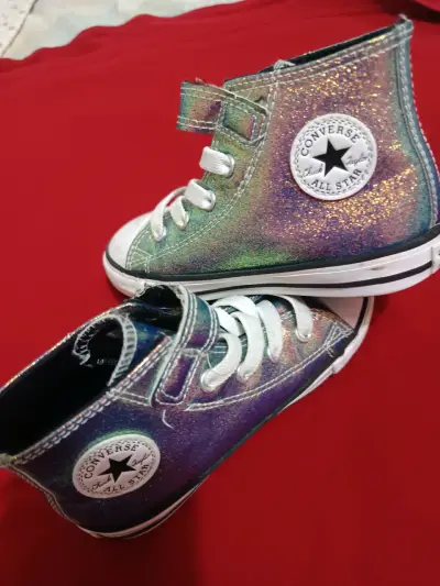 Zapatillas Converse All Star holográficas para niños - miniatura 3