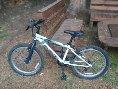 Bicicleta infantil Rockrider blanca y azul - miniatura 1
