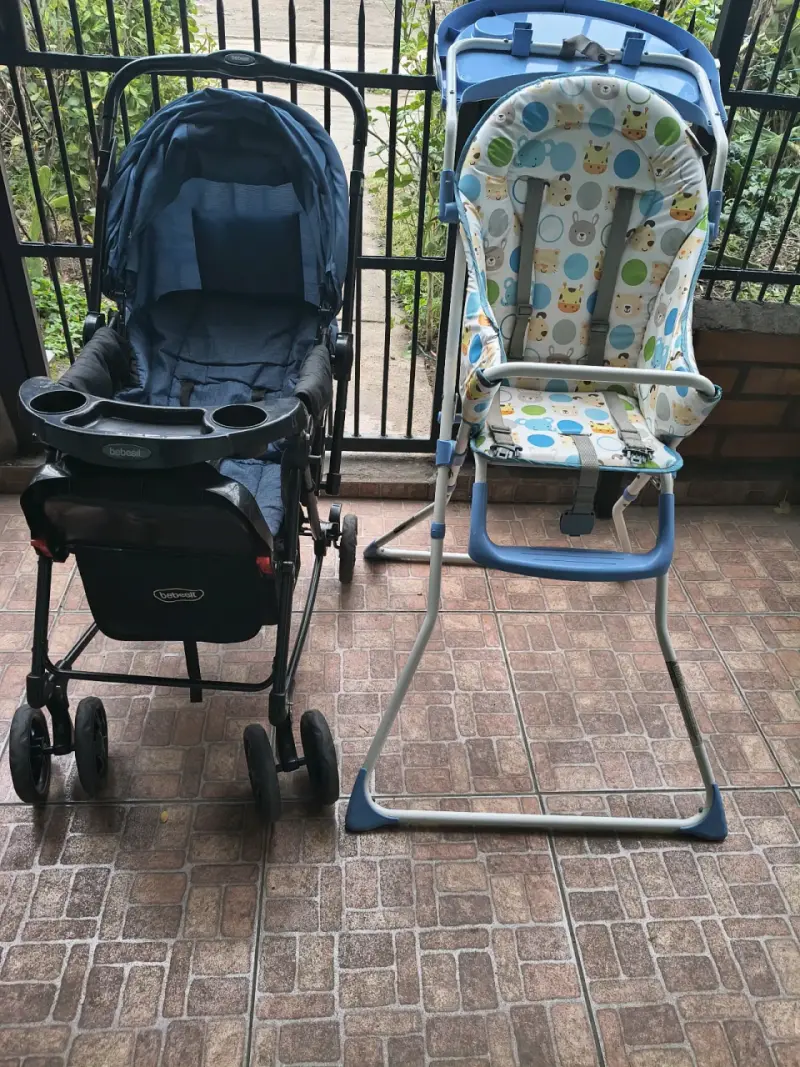 Coche de paseo y silla de comer para guagua. - 1